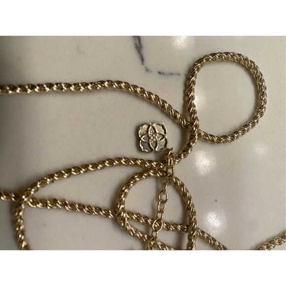 Kendra Scott Shaylee Pendant Arrow Gold Necklace Rare Vintage black iridescent - Picture 4 of 7